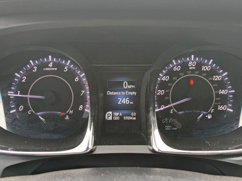 Used 2013 Toyota Avalon XLE image 17