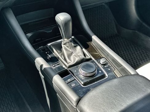 Used 2025 MAZDA MAZDA3 2.5 Turbo Sedan w/Premium Plus image 23