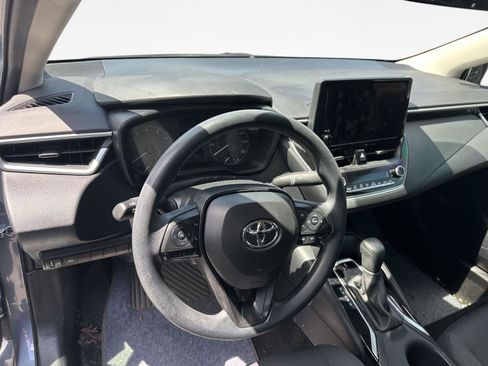 Used 2024 Toyota Corolla LE FWD image 10