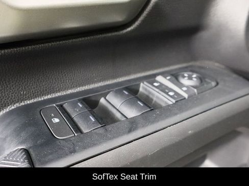 Used 2025 Toyota Tacoma Limited image 21