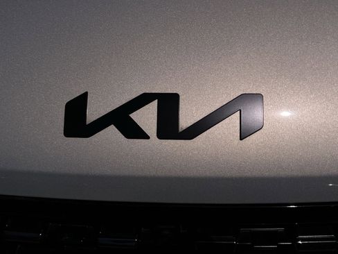 New 2026 Kia Carnival SX Prestige FWD image 20