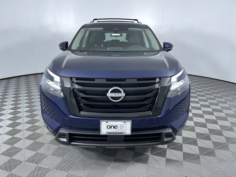 Certified 2025 Nissan Pathfinder SV w/ Black Appearance Package AWD/4WD image 29
