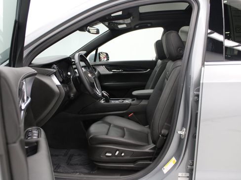 Used 2024 Cadillac XT6 Premium Luxury w/ LPO, Floor Liner Package image 17