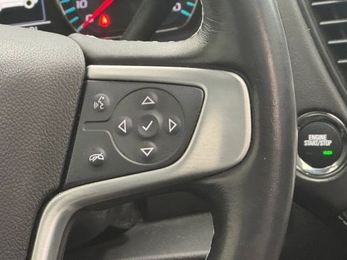 Used 2020 GMC Yukon XL SLT w/ Premium Edition image 17