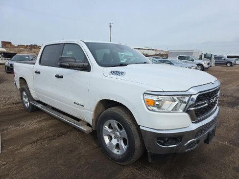 Used 2023 RAM 1500 Big Horn AWD/4WD image 6