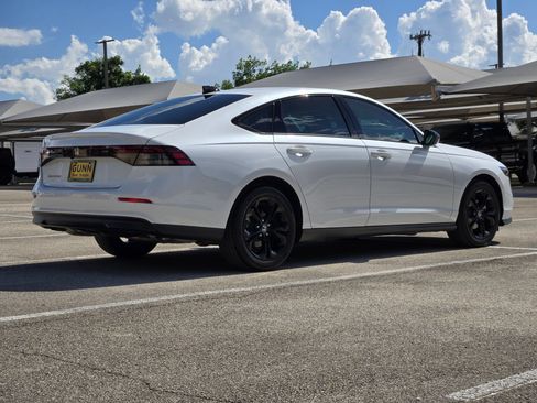 Used 2025 Honda Accord SE image 4