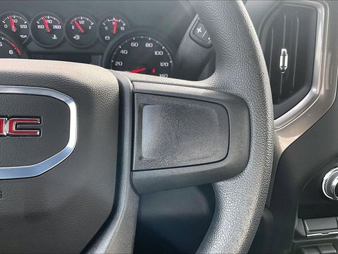 Used 2026 GMC Sierra 3500 Pro w/ Convenience Package image 19