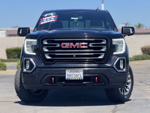 Used 2021 GMC Sierra 1500 AT4 w/ AT4 Value Package AWD/4WD image 2