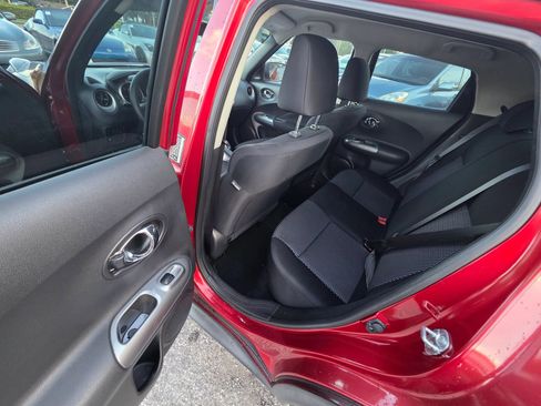 Used 2015 Nissan Juke S FWD image 13