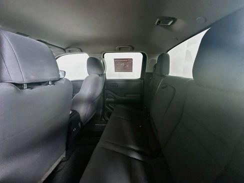 Used 2022 Nissan Frontier S w/ Technology Package RWD image 23