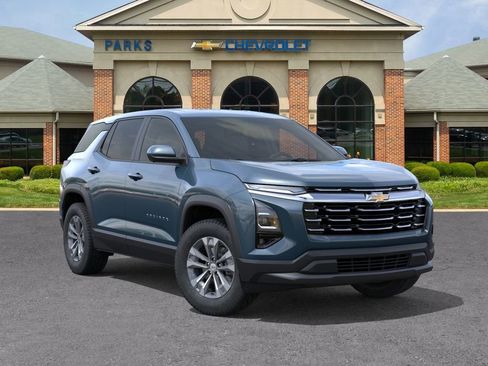 New 2026 Chevrolet Equinox LT FWD image 8