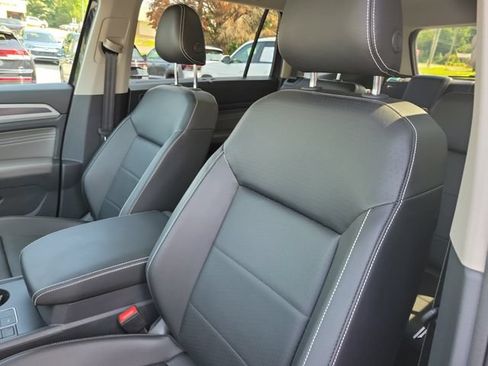 Certified 2021 Volkswagen Atlas SE w/ Panoramic Sunroof Package FWD image 18