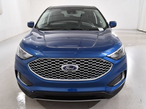 Used 2024 Ford Edge SEL w/ Convenience Package AWD/4WD image 3