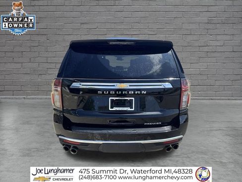 Used 2023 Chevrolet Suburban Premier w/ Advanced Technology Package AWD/4WD image 4