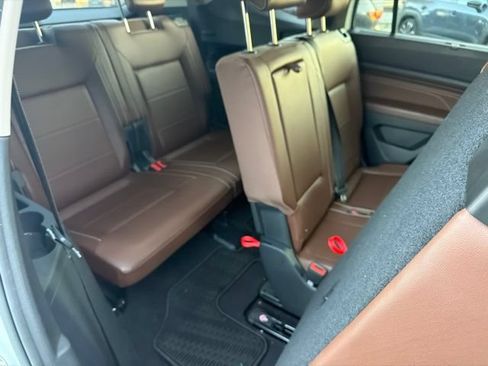 Used 2023 Volkswagen Atlas SE AWD/4WD image 23