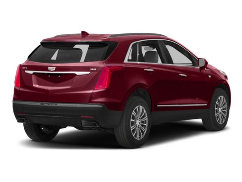 Used 2017 Cadillac XT5 Luxury AWD/4WD image 2