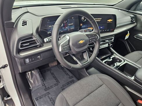 New 2026 Chevrolet Traverse LT image 13