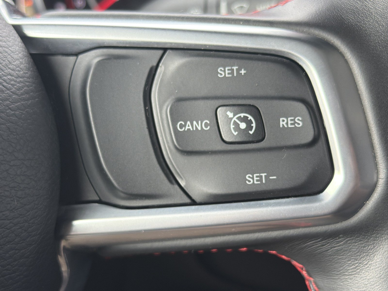 Used 2020 Jeep Gladiator Rubicon w/ Safety Group AWD/4WD image 28