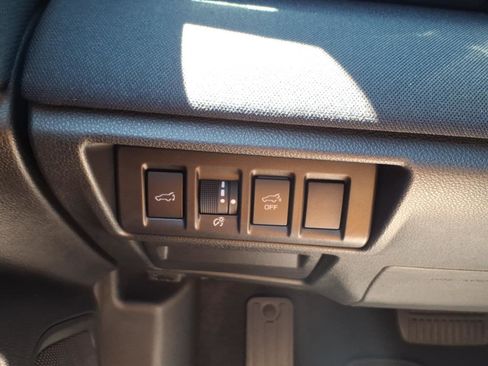 Certified 2025 Subaru Outback Premium AWD/4WD image 15