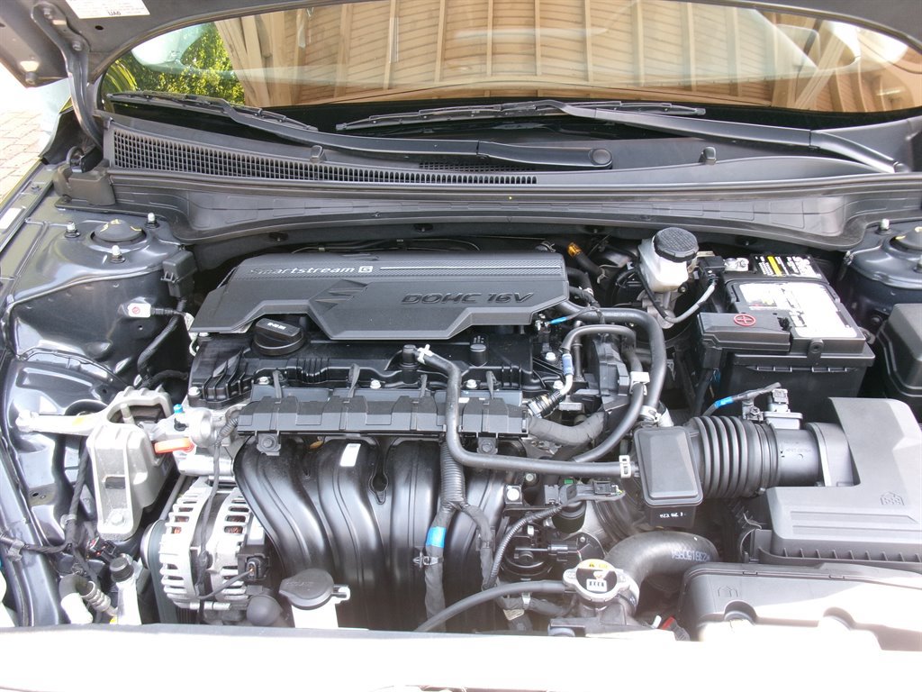 Used 2023 Hyundai Elantra SE FWD image 43