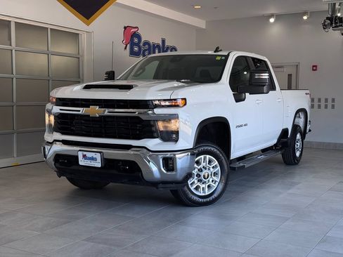 Certified 2025 Chevrolet Silverado 2500 LT w/ Convenience Package AWD/4WD image 2