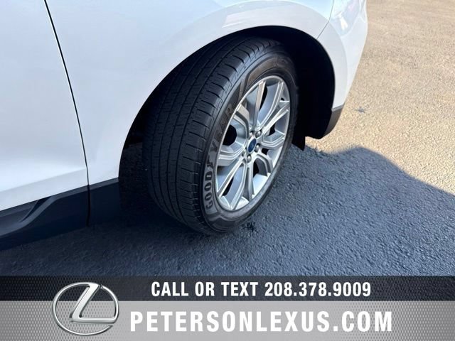 Used 2019 Ford Edge Titanium w/ Cold Weather Package AWD/4WD image 11