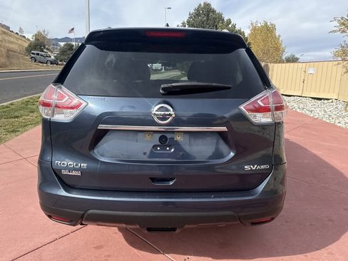 Used 2015 Nissan Rogue SV w/ SV Premium Package image 6