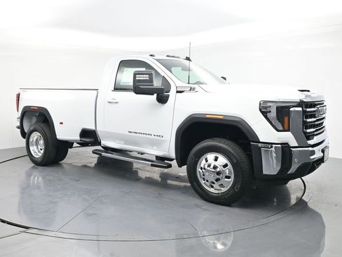 New 2026 GMC Sierra 3500 SLE image 7