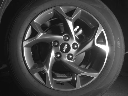 Used 2025 Chevrolet Trax LT FWD image 14