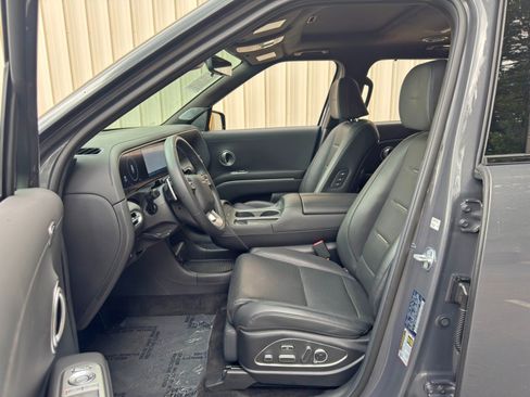Used 2026 Hyundai Palisade Calligraphy FWD image 17