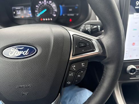 Used 2024 Ford Edge SEL w/ Convenience Package image 32