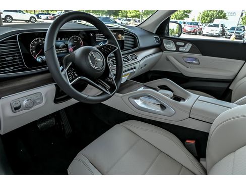 Certified 2026 Mercedes-Benz GLE 450 GLE 450 4MATIC image 8