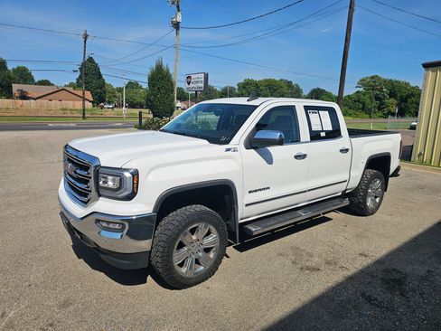 Used 2017 GMC Sierra 1500 SLT AWD/4WD image 18