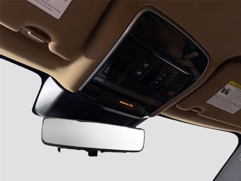 Certified 2024 Land Rover Range Rover SE AWD/4WD image 19