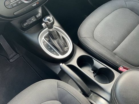 Used 2017 Kia Soul + w/ Designer's Package FWD image 20