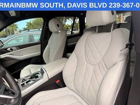 Used 2025 BMW X5 sDrive40i w/ M Sport Package RWD image 16