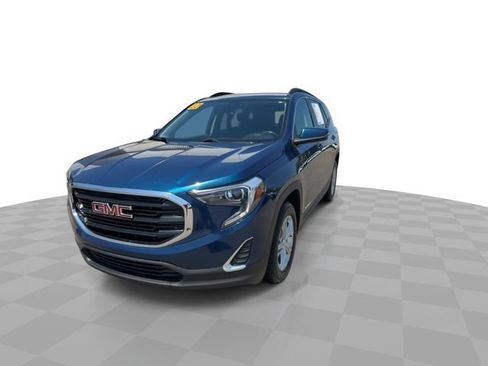 Certified 2020 GMC Terrain SLE w/ Driver Convenience Package AWD/4WD image 4