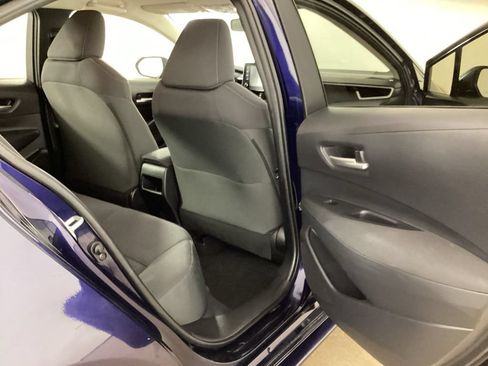 Used 2021 Toyota Corolla LE FWD image 21