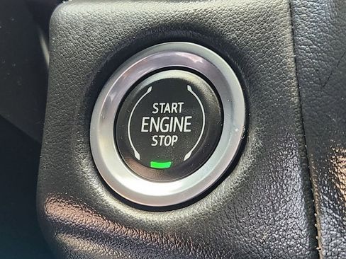 Used 2023 GMC Yukon AT4 w/ AT4 Premium Plus Package image 21