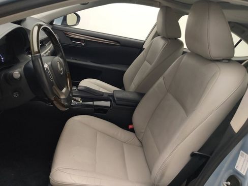 Used 2014 Lexus ES 350 w/ Luxury Package image 17