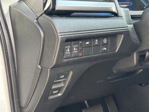 Used 2023 Honda Odyssey Touring image 20