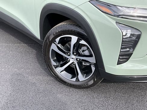 Used 2024 Chevrolet Trax RS w/ Driver Confidence Package image 10