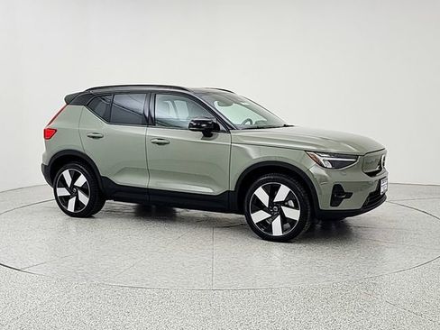 Certified 2023 Volvo XC40 Recharge Ultimate w/ Protection Package Premier AWD/4WD image 3
