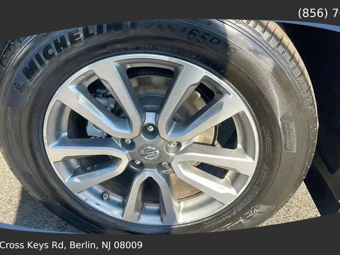 Used 2015 Nissan Pathfinder SL w/ SL Premium Package image 7