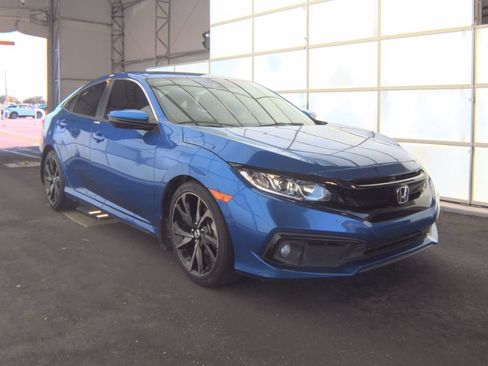 Used 2019 Honda Civic Sport image 2