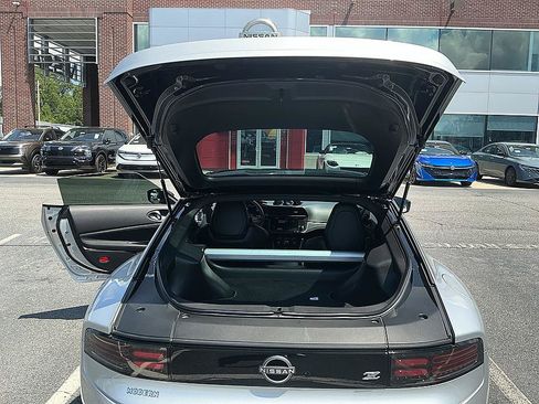Used 2024 Nissan Z Performance w/ Floor Mat Package RWD image 26