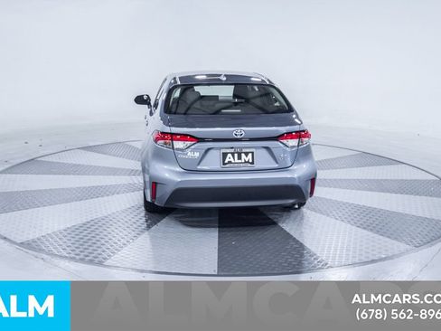 Used 2025 Toyota Corolla LE FWD image 8