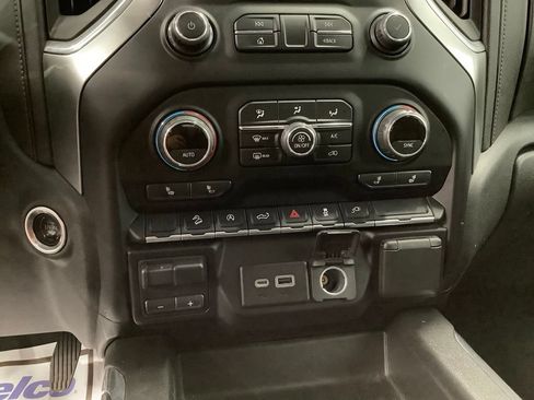 Used 2020 Chevrolet Silverado 1500 RST AWD/4WD image 22