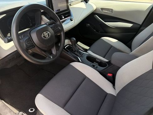 Used 2026 Toyota Corolla LE FWD image 11