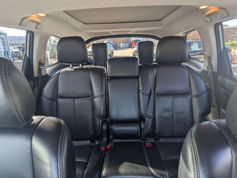 Used 2018 Nissan Pathfinder SL w/ SL Premium Package AWD/4WD image 25